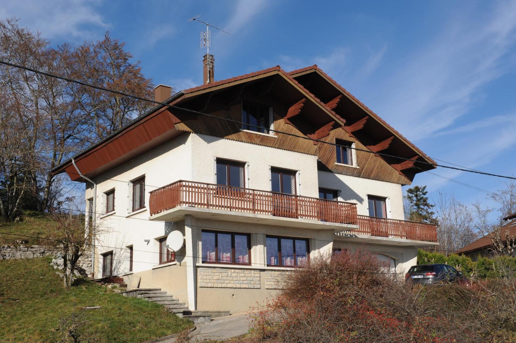 Gite Le P'Tit Chasseral Maiche Exterior photo